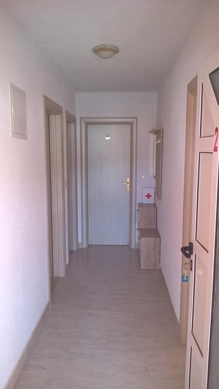 Apartmani Ramljak Marina Bagian luar foto