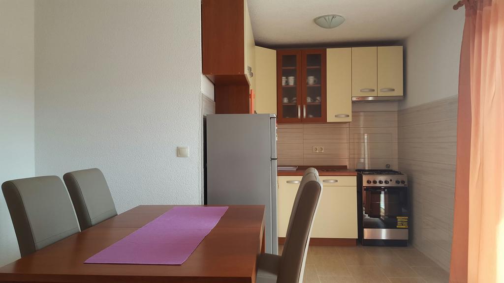 Apartmani Ramljak Marina Bagian luar foto