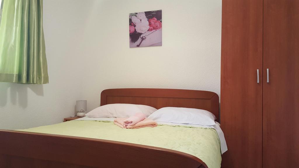 Apartmani Ramljak Marina Bagian luar foto