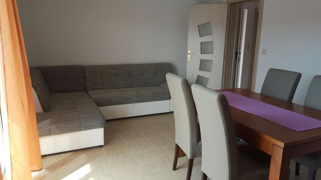 Apartmani Ramljak Marina Bagian luar foto