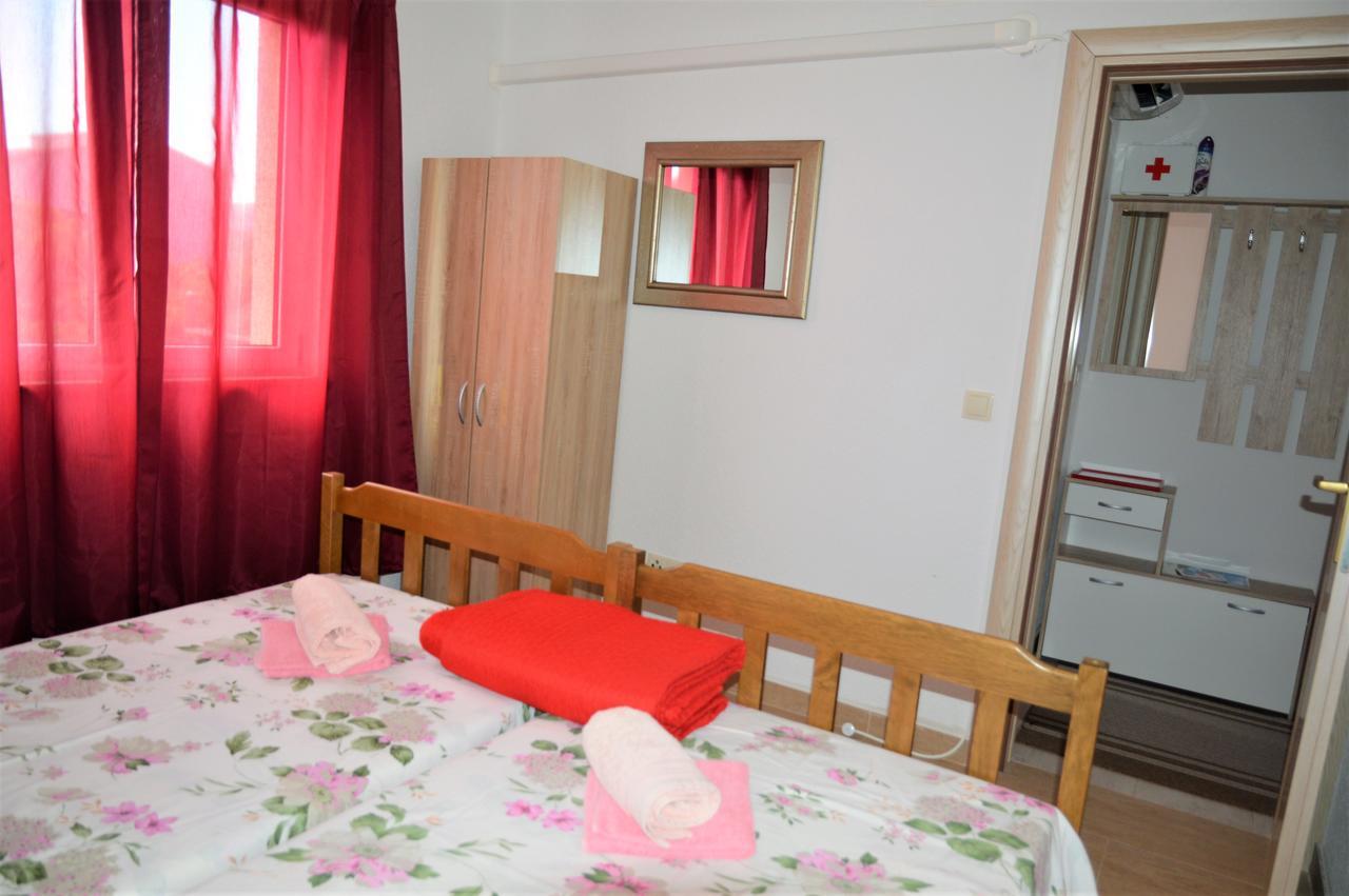 Apartmani Ramljak Marina Bagian luar foto